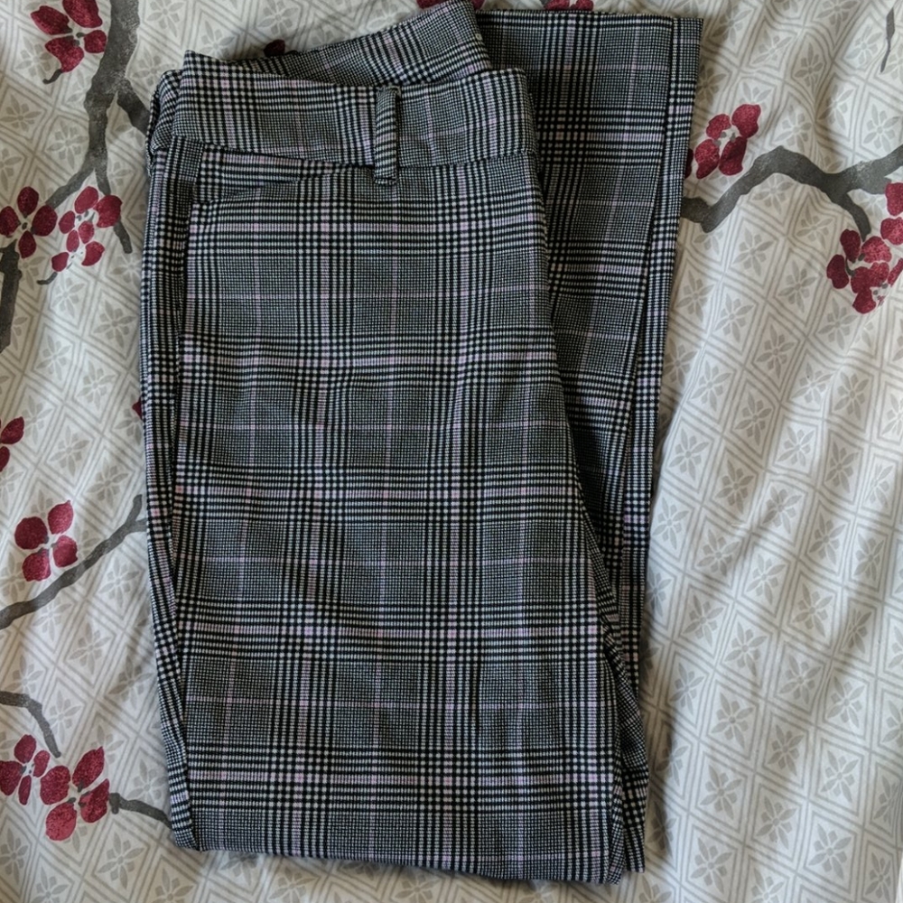 BNWOT Old Navy Pixie Jegging Pant sz 8